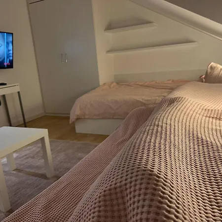 Free Park&bikes Δωμάτια σε οικογενειακή κατοικία *