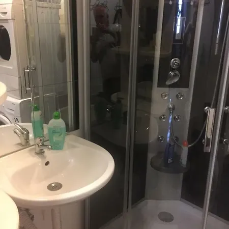 Free Park&bikes Δωμάτια σε οικογενειακή κατοικία *