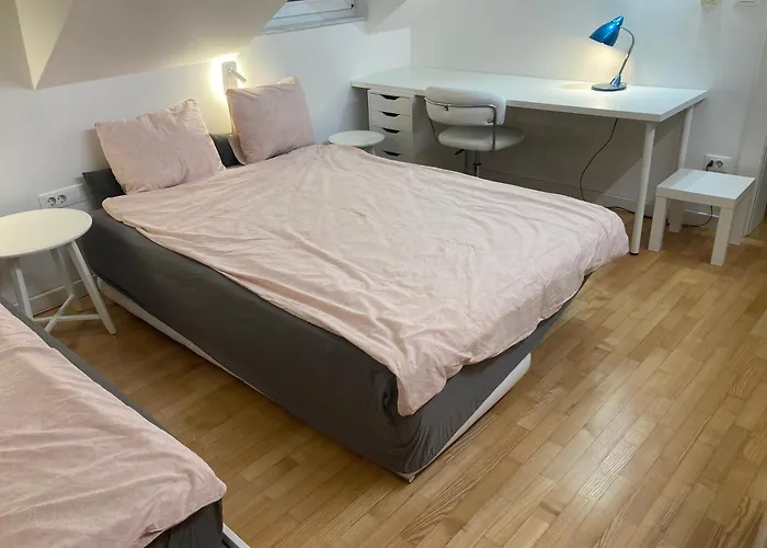 Δωμάτια σε οικογενειακή κατοικία Free Park&bikes